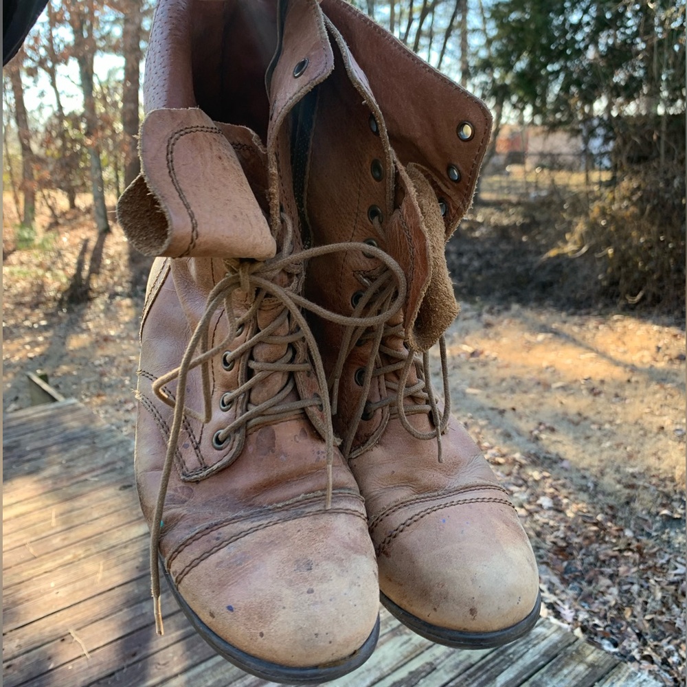 Worn Genuine Leather Zip-up Combat Boots - Picture 2 of 16